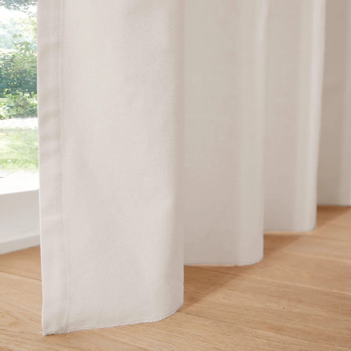 Scenario Single Cotton Curtain with Eyelets – image 4