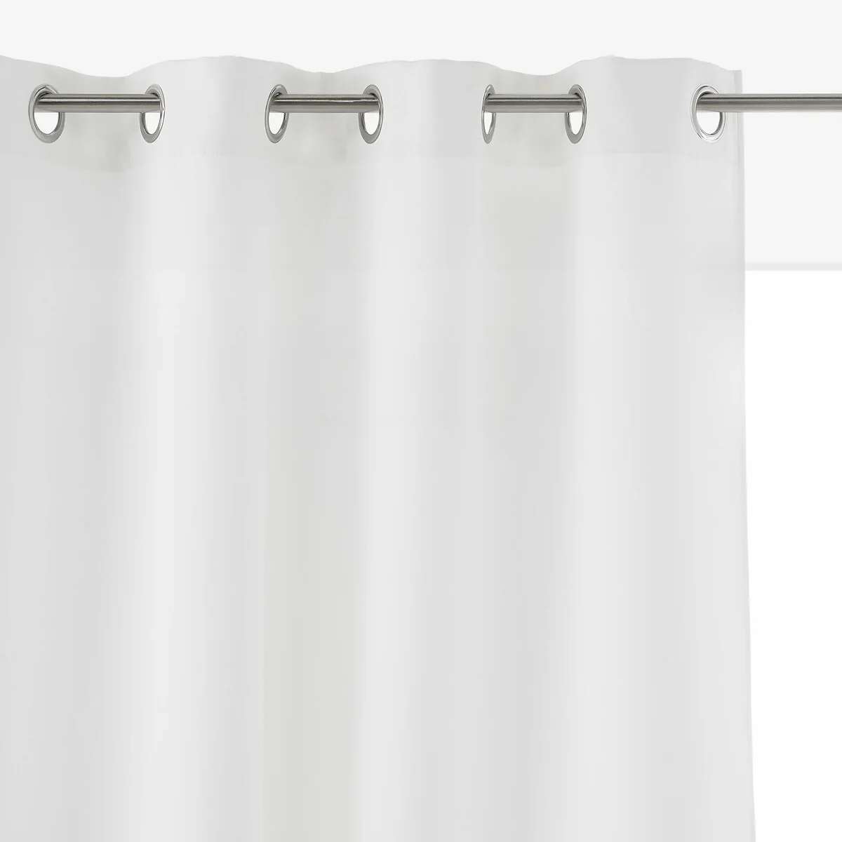 Voda Blackout Radiator Curtain with Eyelets – image 1