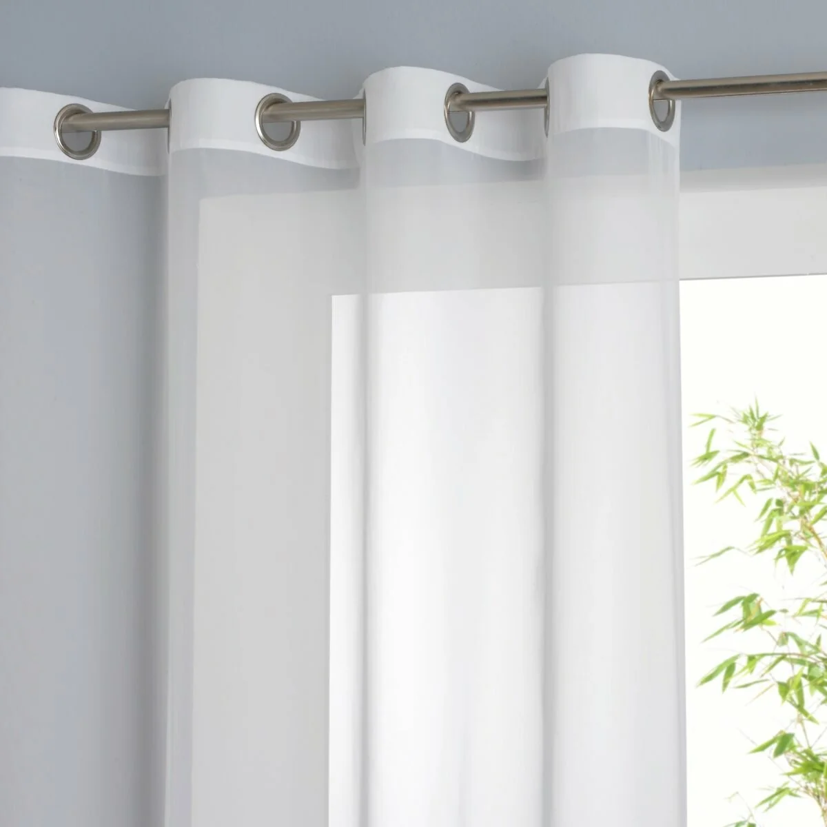 Limpo Voile Radiator Curtain with Eyelets