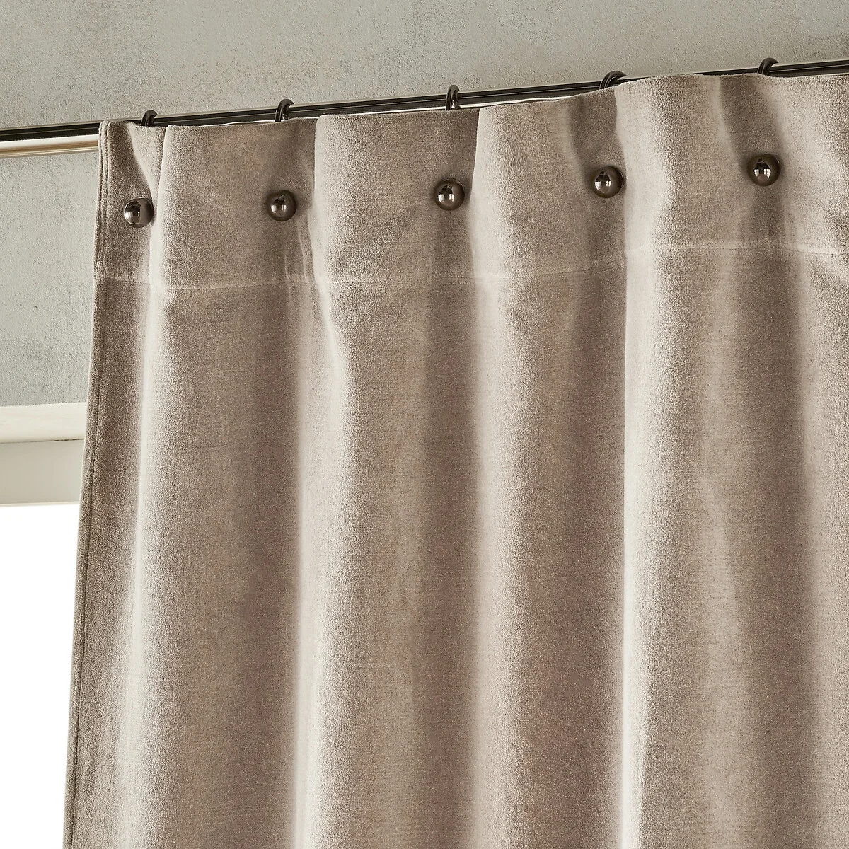 Nyodhi Stonewashed Velvet Curtain – image 2