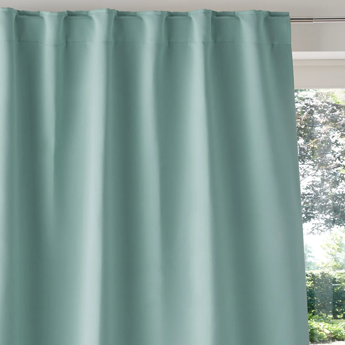 Voda Blackout Curtain – image 2