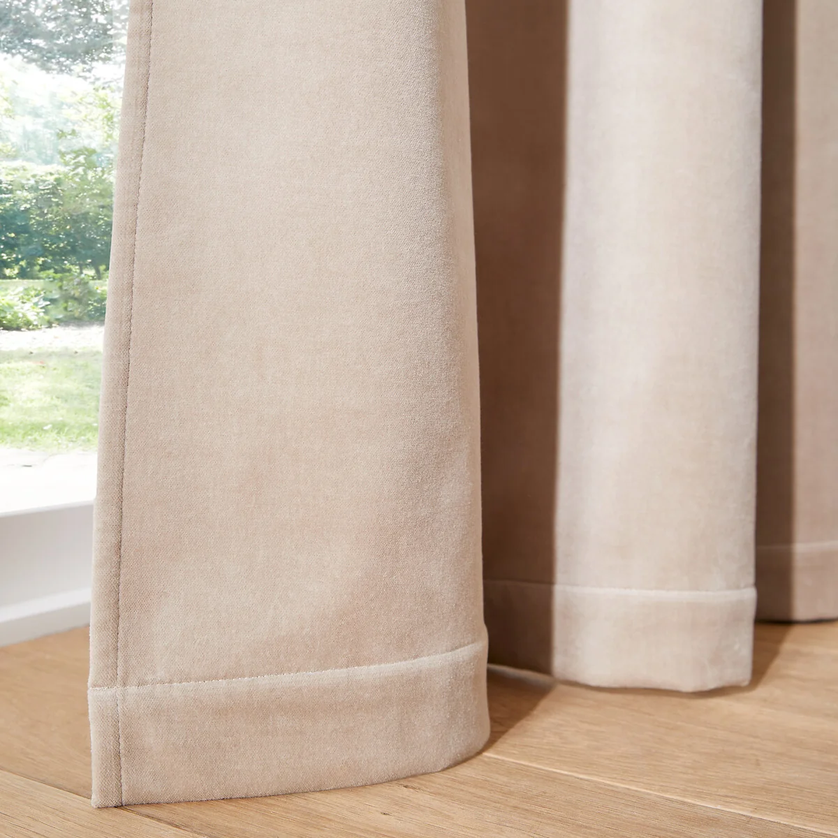 Velvet 100% Cotton Thermal Curtain with Hidden Tabs – image 4