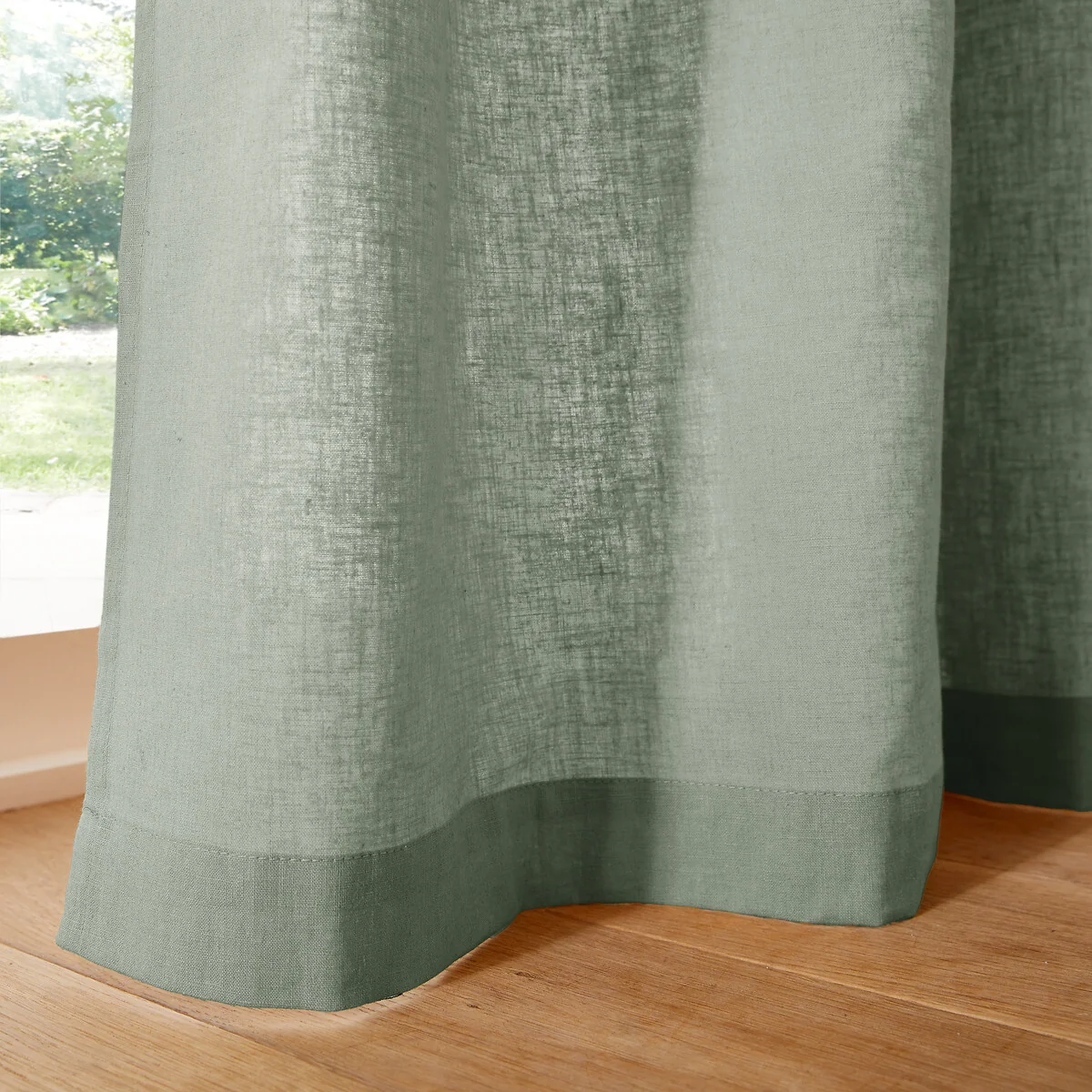 Lincot Metal Eyelet Curtain – image 3