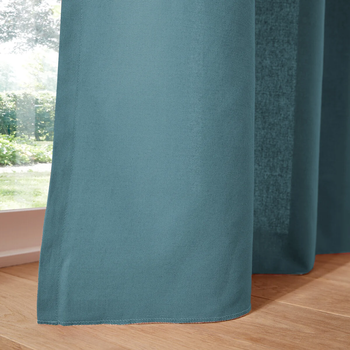 Scenario Single Cotton Curtain with Concealed Tabs – image 4