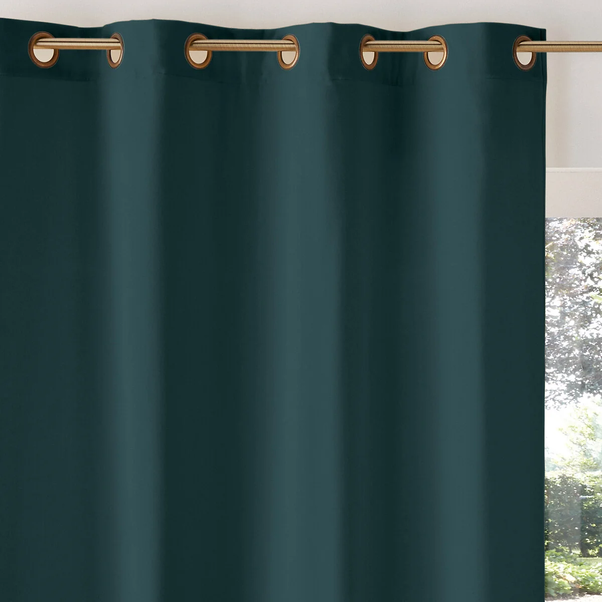 Velvet Eyelet Curtain – image 2