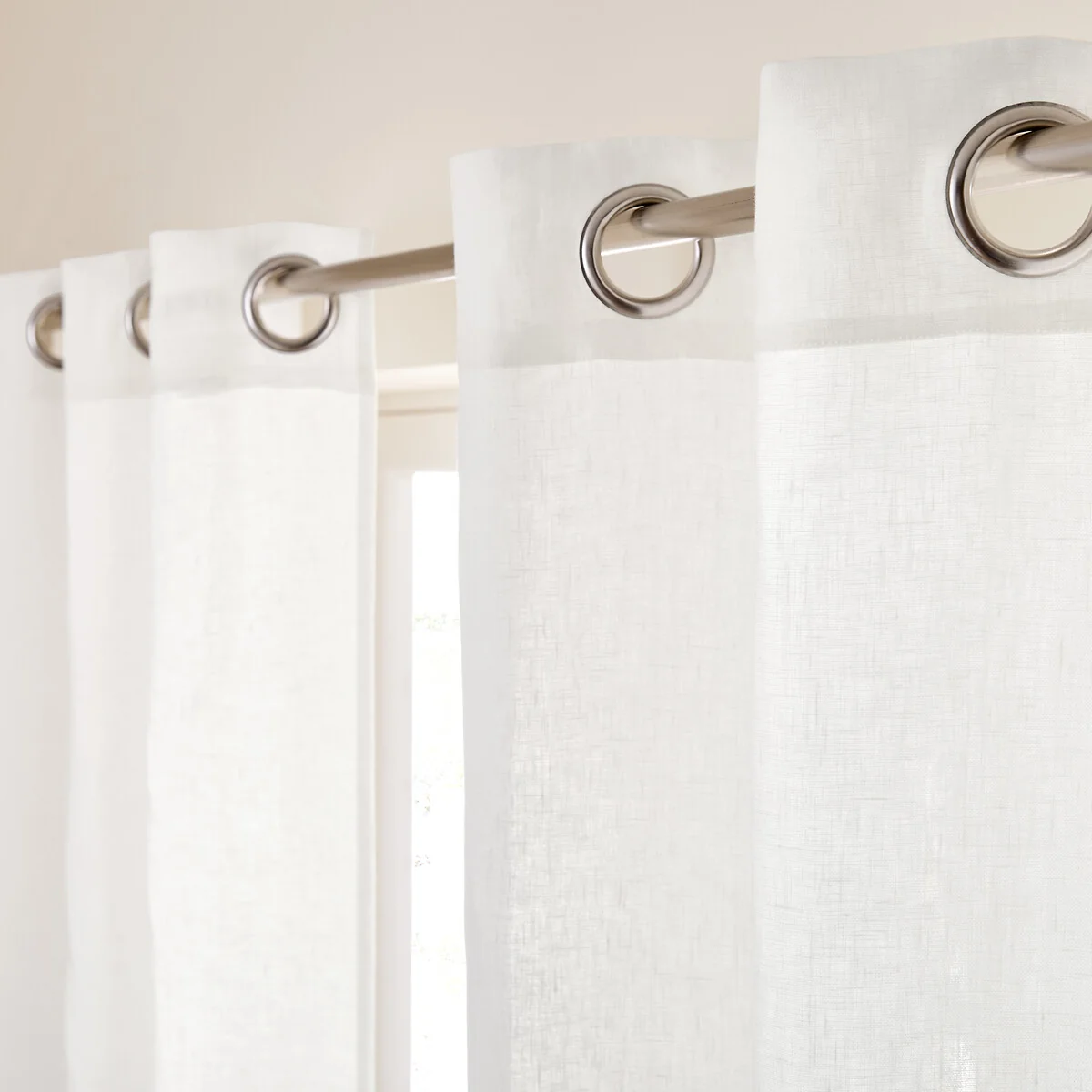 Private 100% Pre-Washed Linen Curtain with Eyelets – image 4