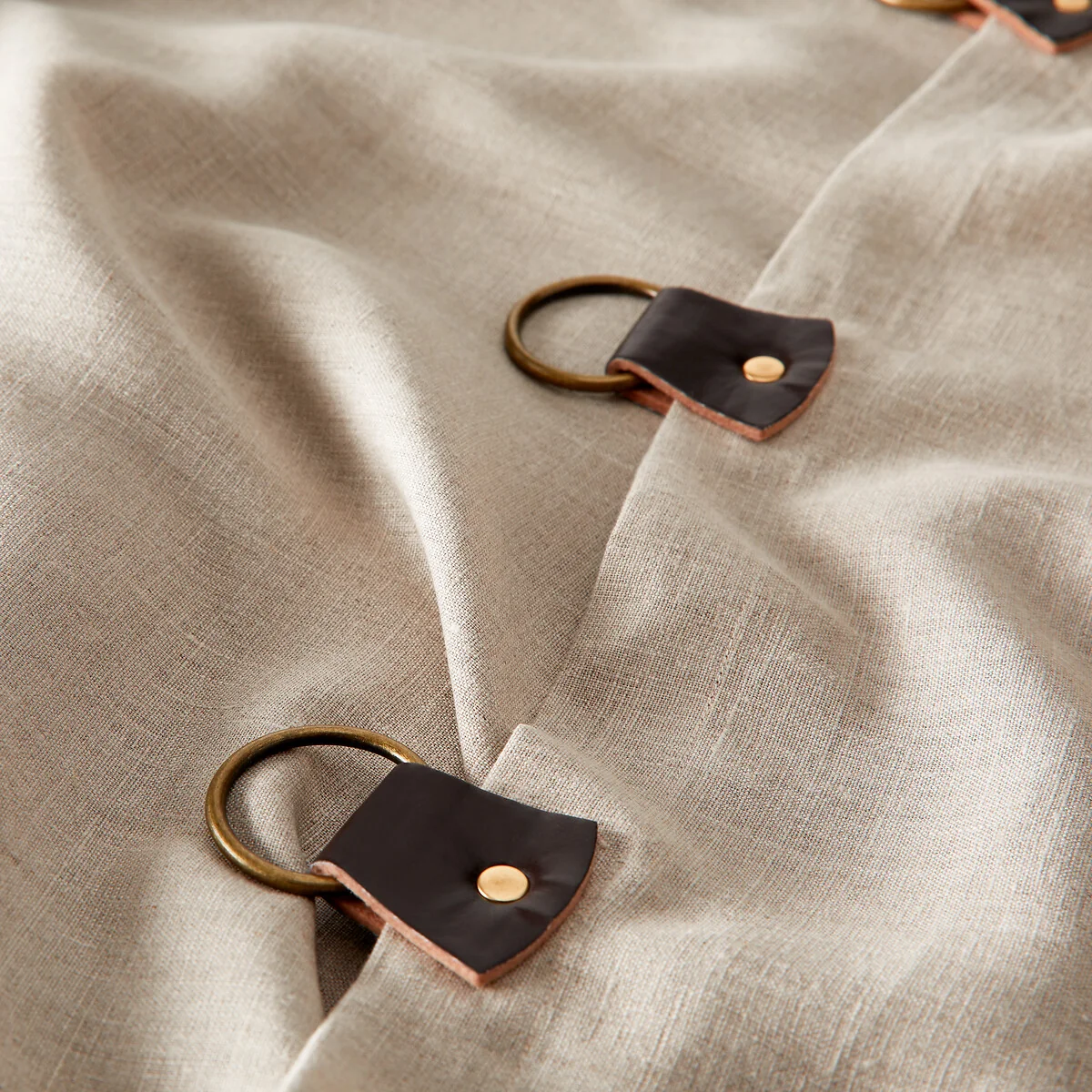 Private 100% Washed Linen Curtain with Rings – image 7
