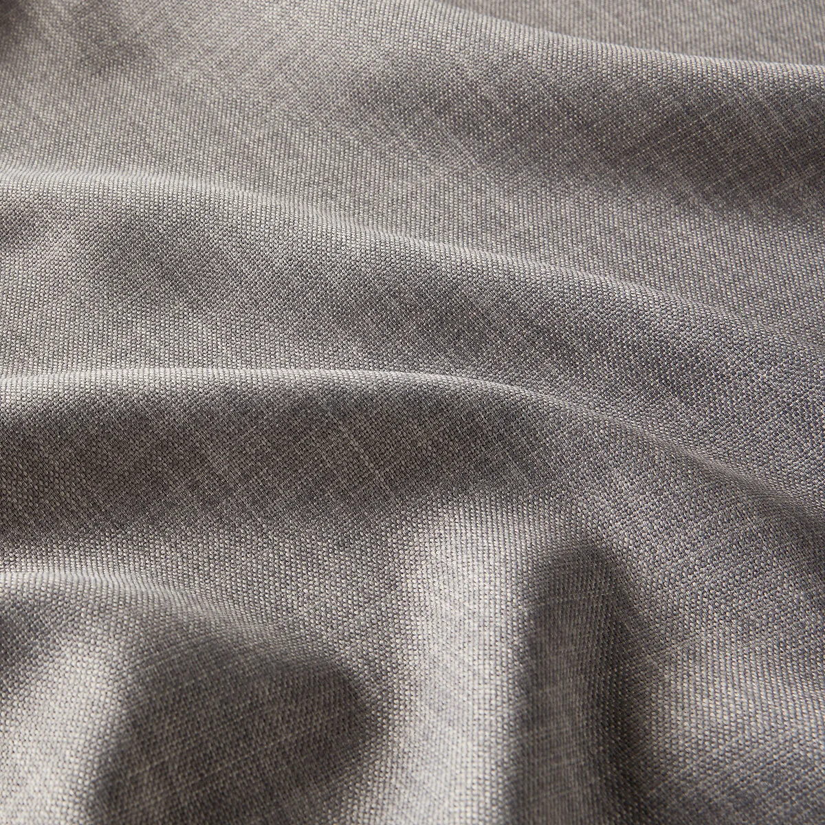 Exurie Curtain – image 5
