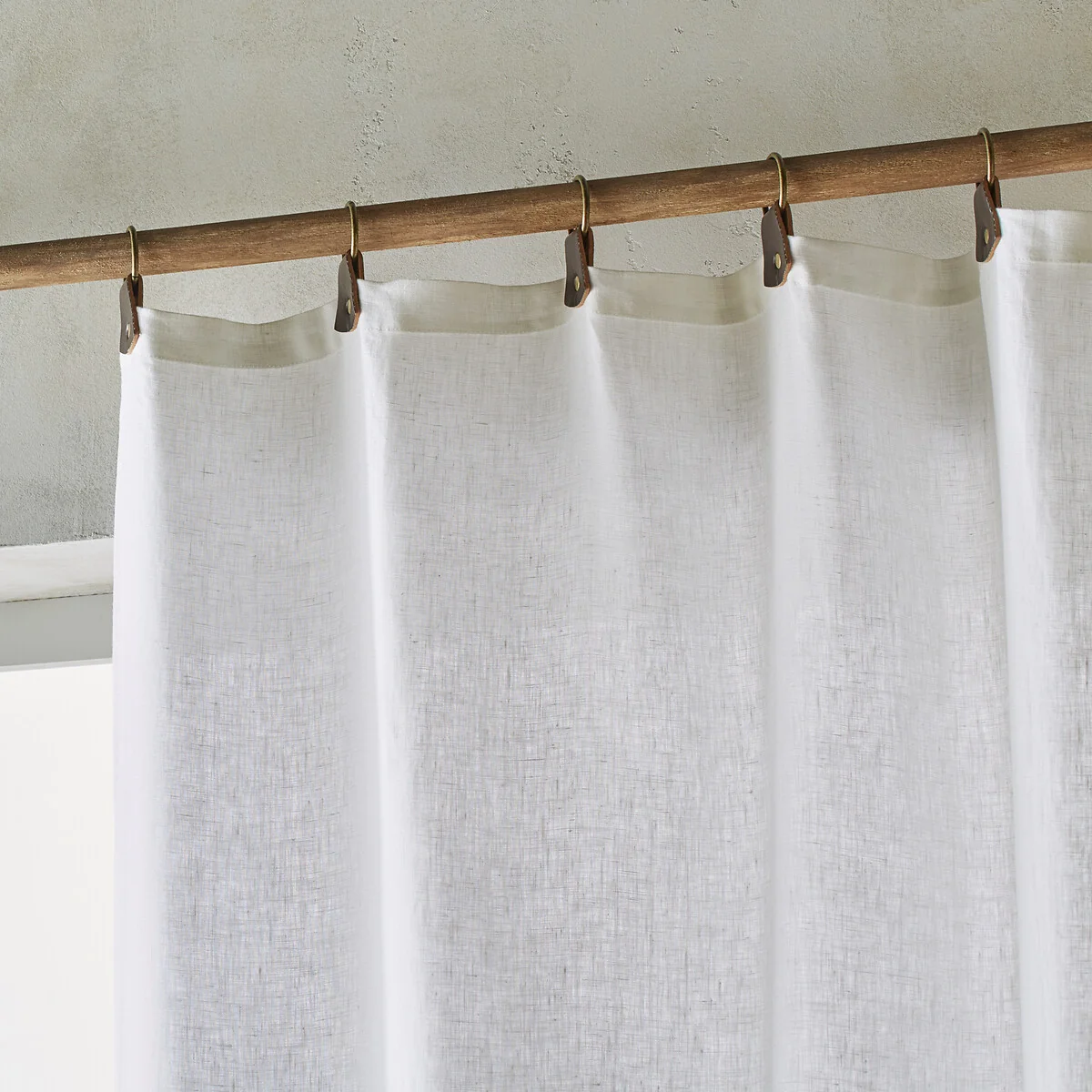 Private 100% Washed Linen Curtain with Rings – image 3