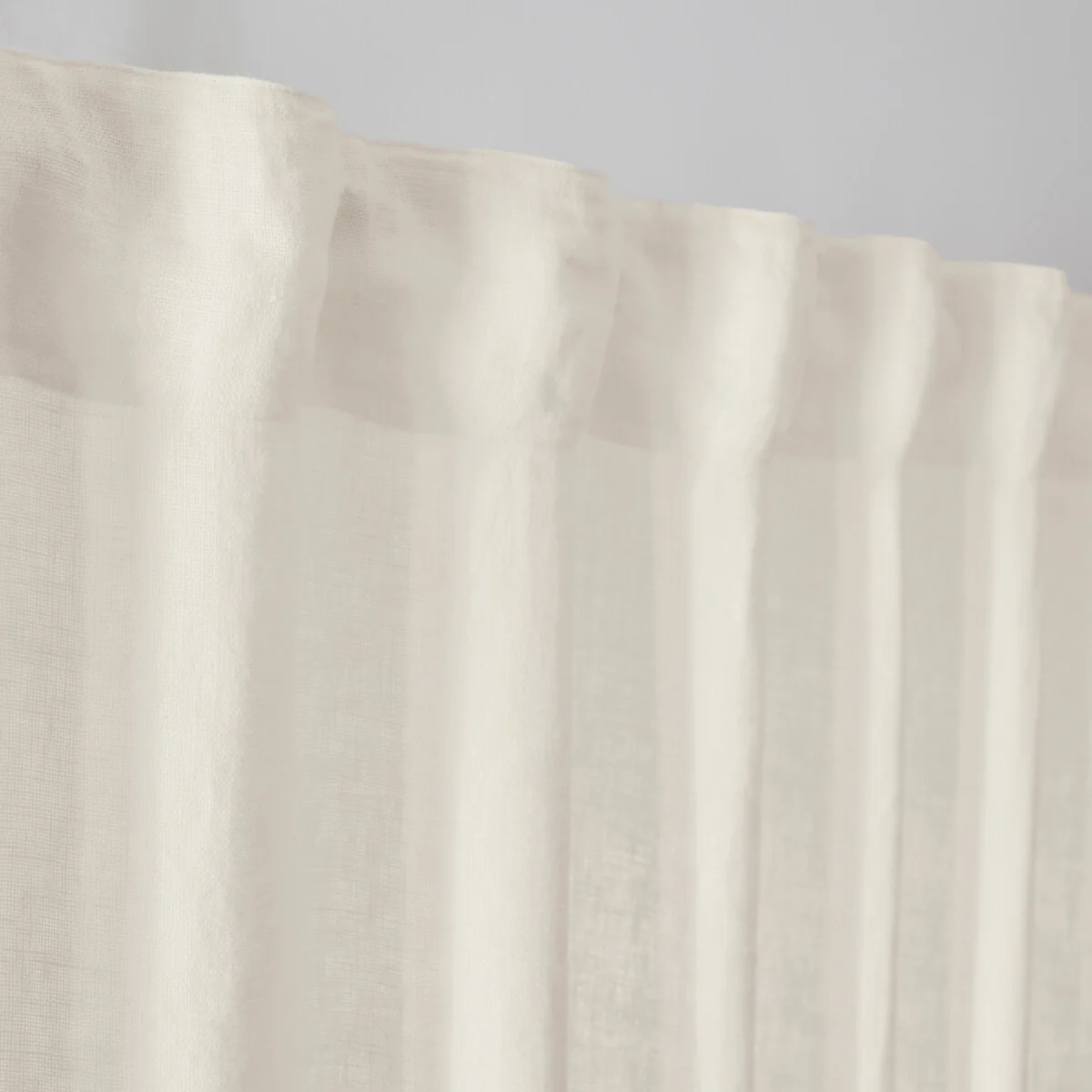 Elba Linen Curtain with Gathered Braid Finish – image 6