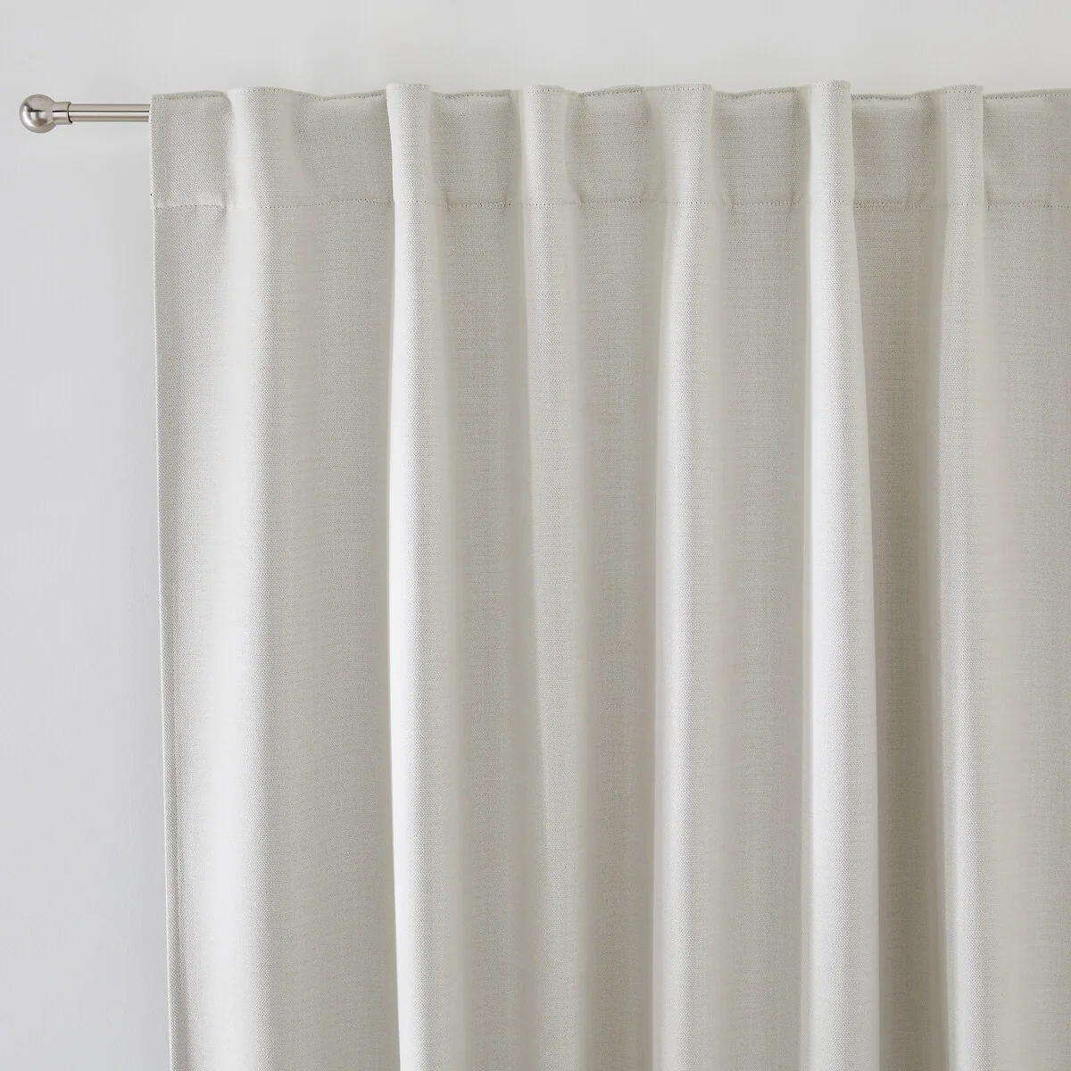 Exurie Blackout Curtain with Hidden Tabs – image 1