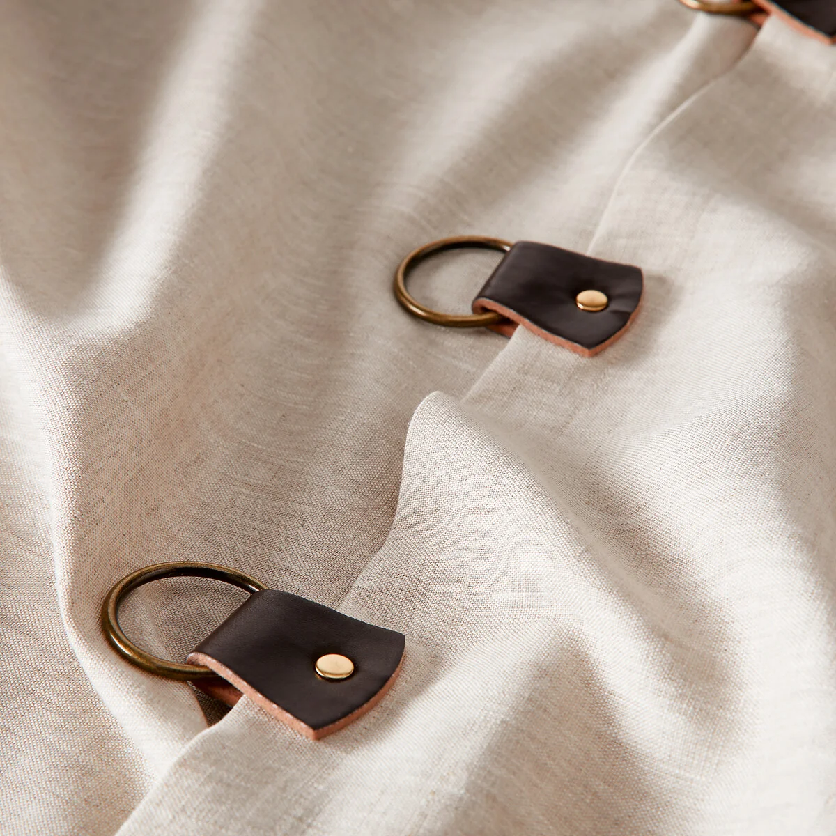 Private 100% Washed Linen Curtain with Rings – image 7