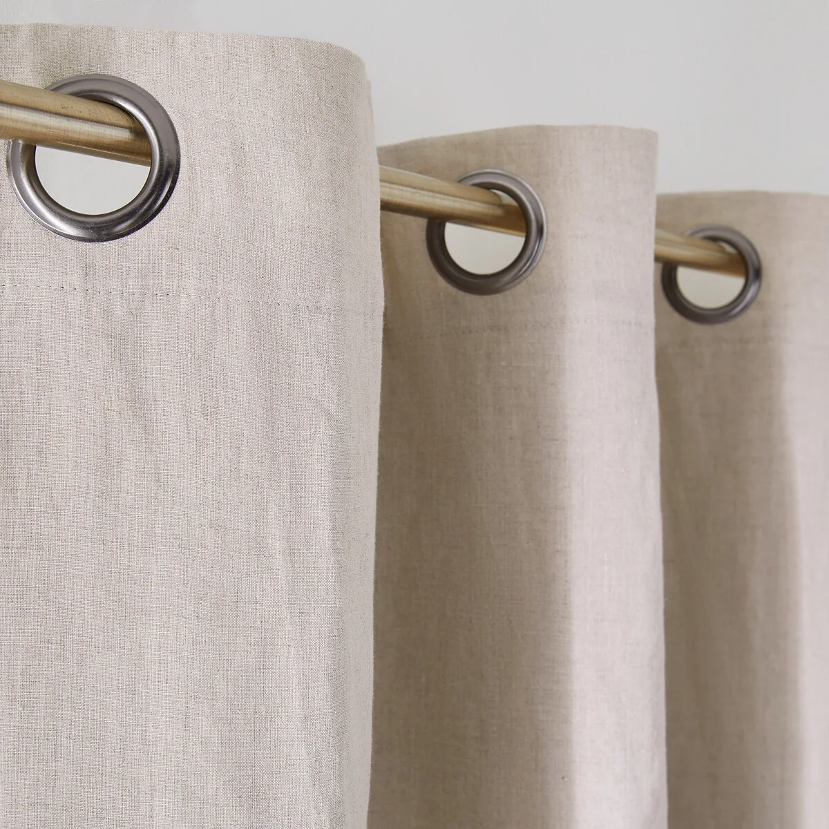 Onega Washed Linen Single Lined Blackout Curtain with Eyelets – image 6