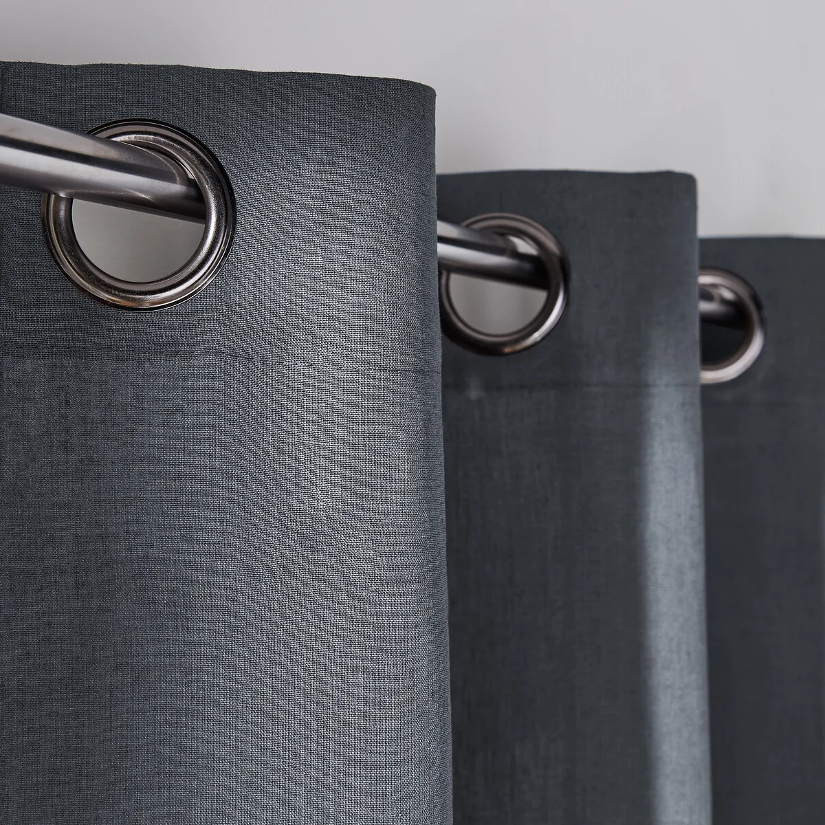 Onega 100% Washed Linen Radiator Curtain with Eyelets – image 4