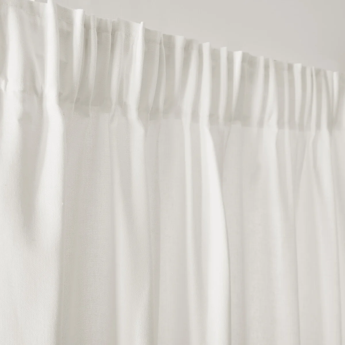 Scenario Cotton Curtain with Gathered Header – image 8