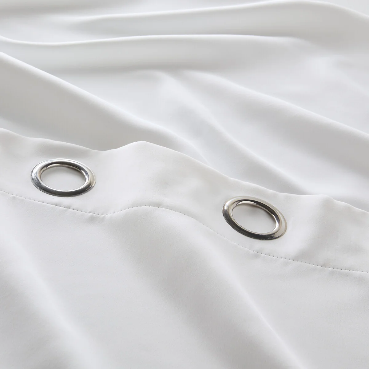 Voda Double-Sided Blackout Curtain with Eyelets – image 4