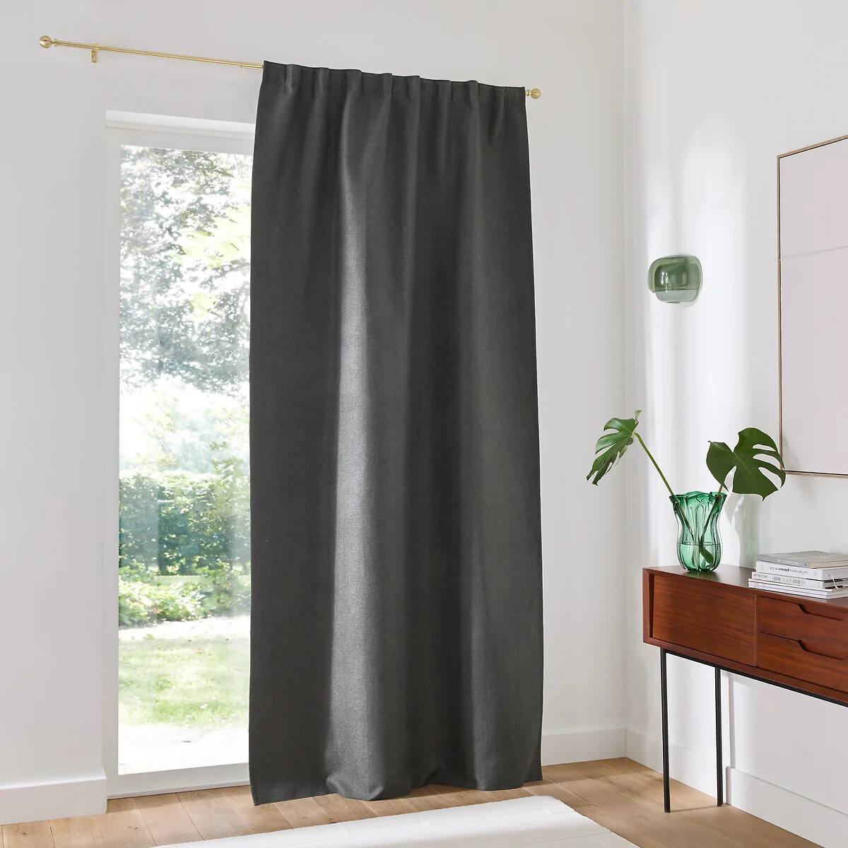 Cortes Thermal Blackout Curtain with Hidden Tabs – image 2