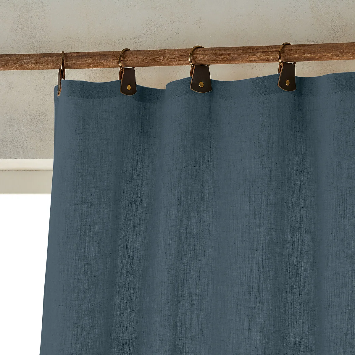 Private 100% Washed Linen Curtain with Rings – image 3