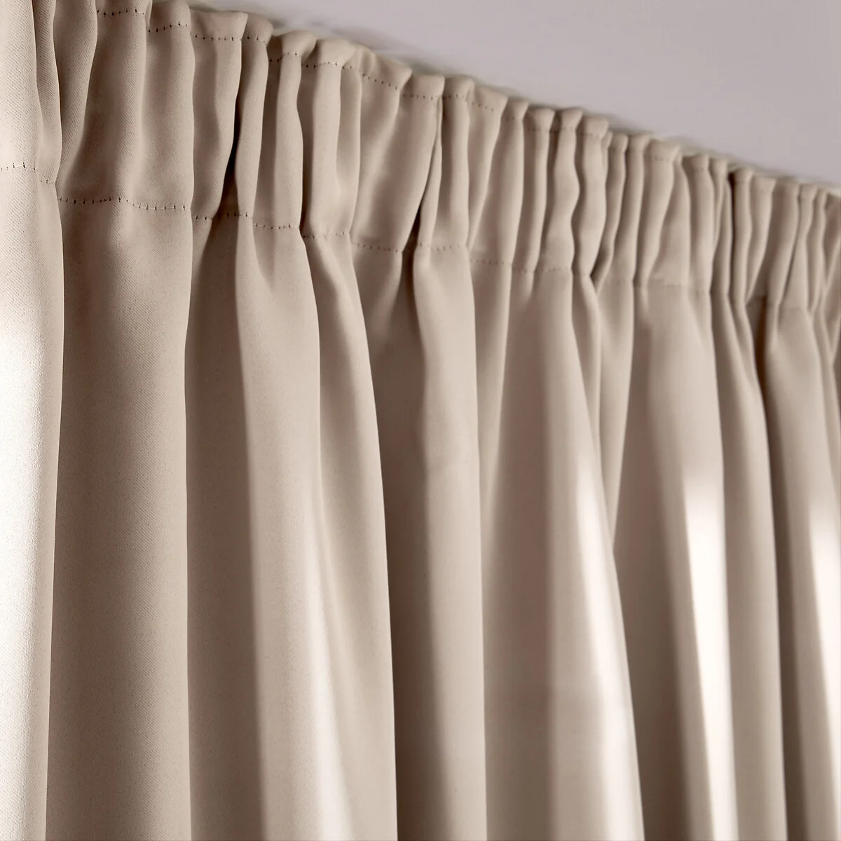 Voda Double-Sided Blackout Curtain – image 6