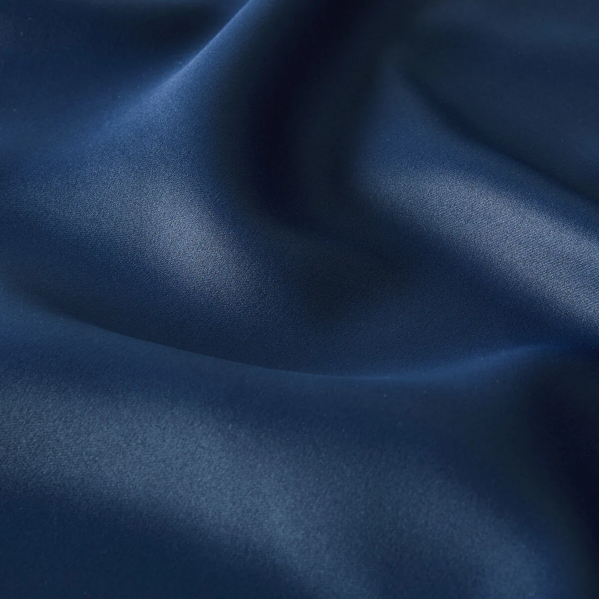 Voda Blackout Curtain – image 5