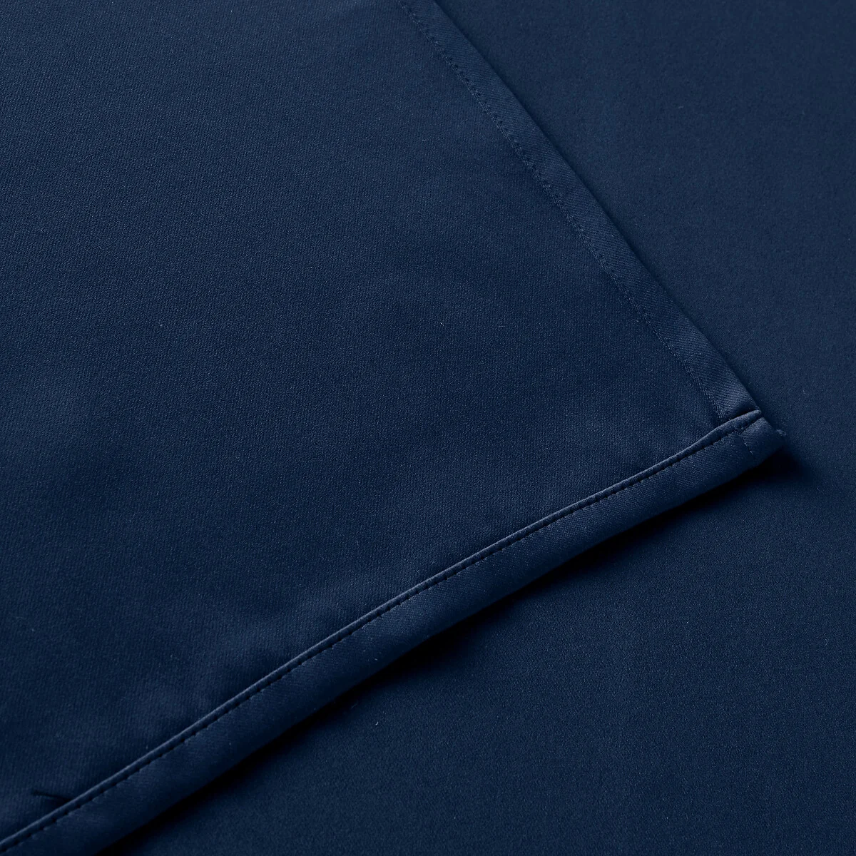Voda Blackout Curtain – image 7