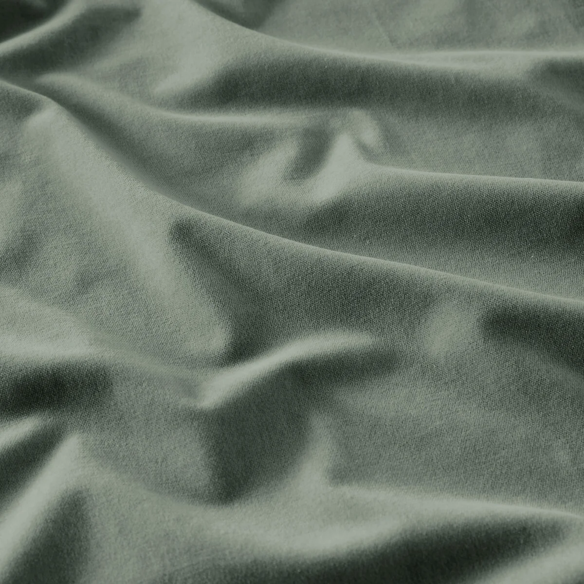 Velvet Single Hidden Tab Curtain – image 5
