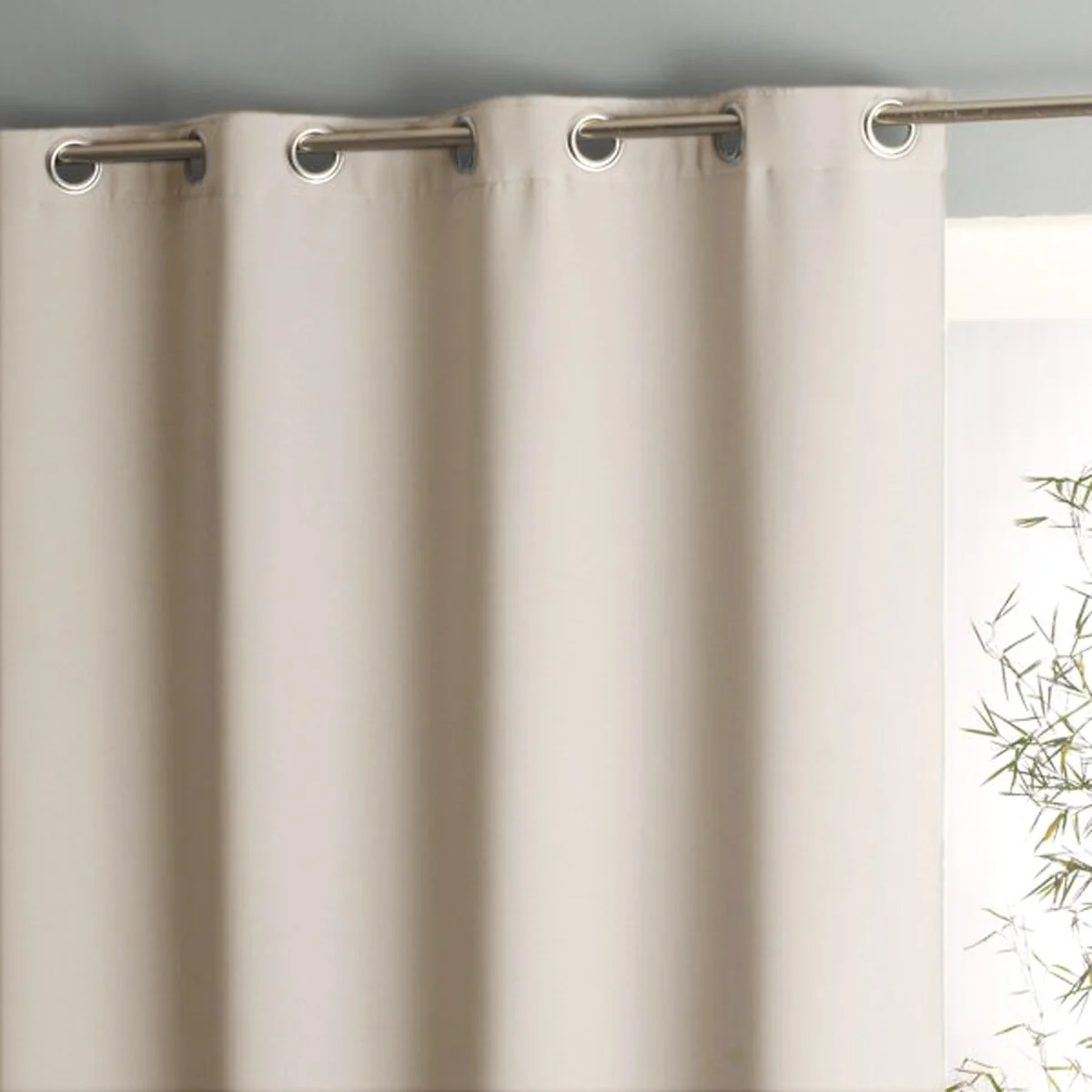 Voda Extra Wide Blackout Curtain – image 3
