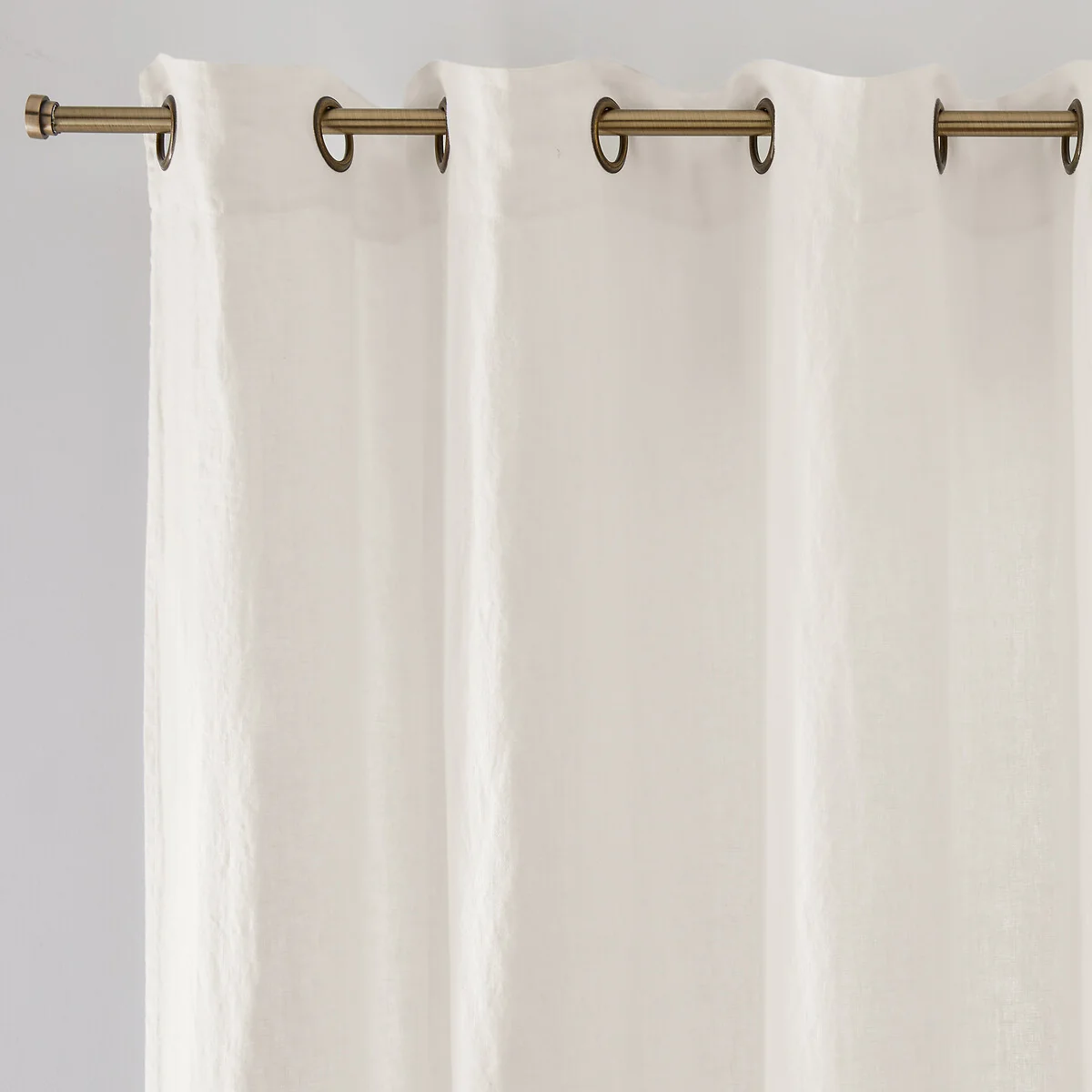 Elba Linen Curtain with Eyelets – image 2