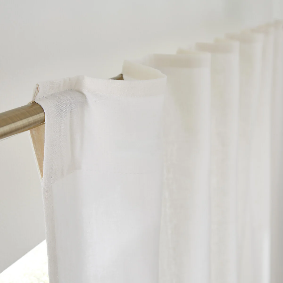 Onega X Velvet Linen and Velvet Hidden Tab Curtain – image 6