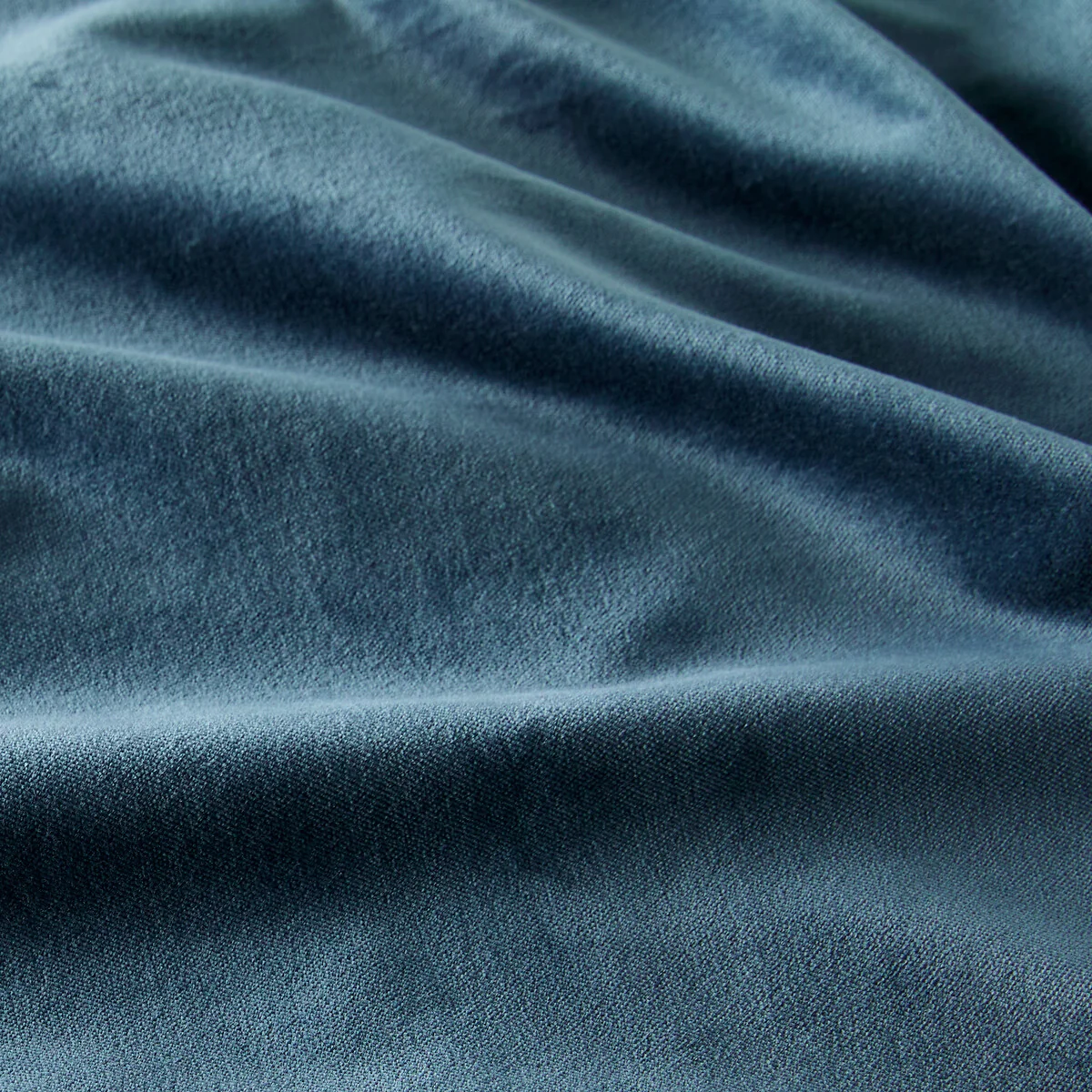 Velvet Hidden Tab Top Blackout Curtain – image 4