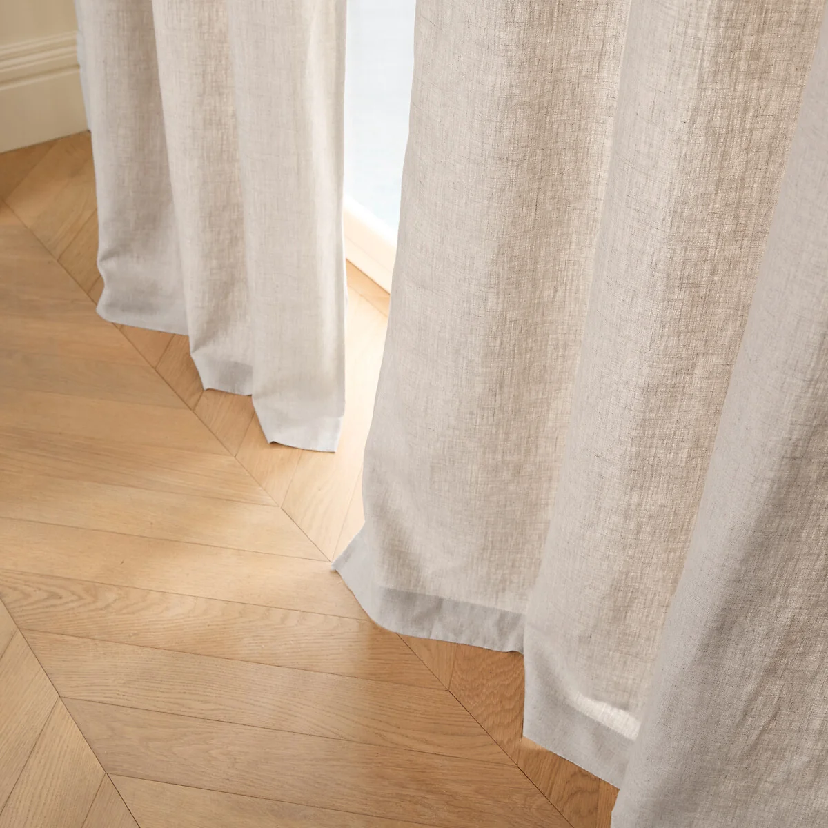 Private Single Lined Pre-Washed Linen Curtain with Eyelets – image 3