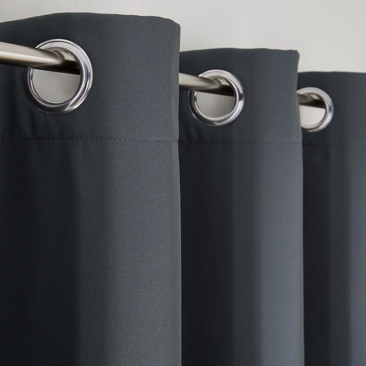 Thermal Radiator Curtain with Eyelets, Tobison – image 2