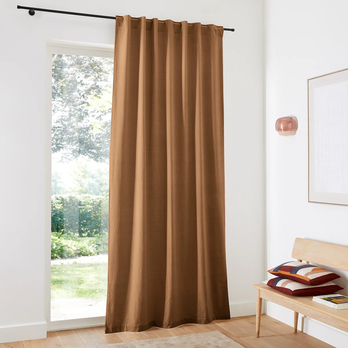 Velvet Single Hidden Tab Curtain – image 3
