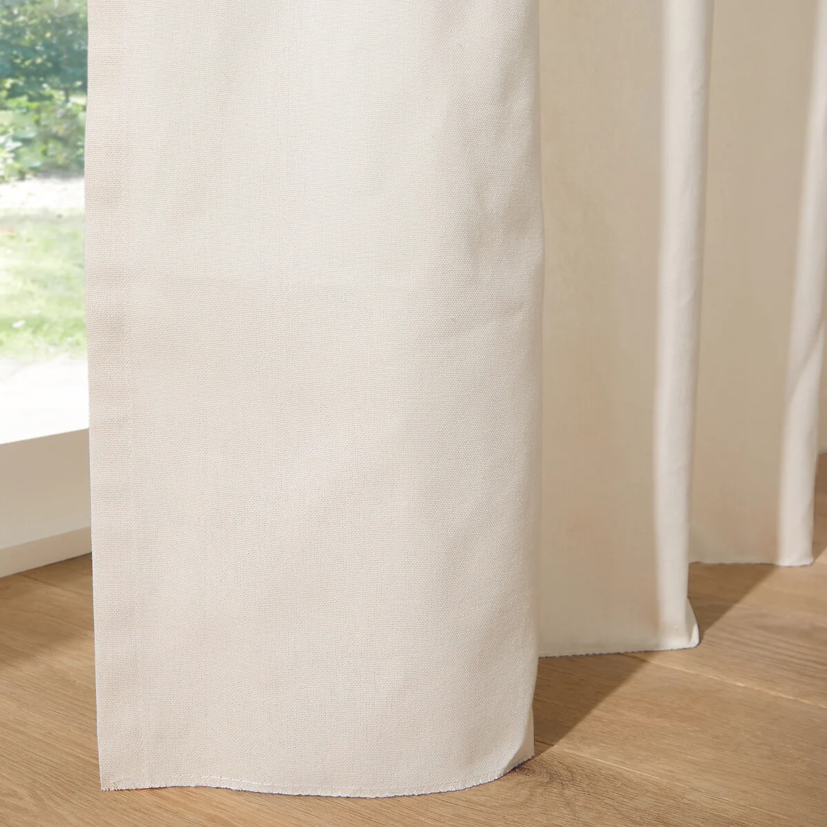 Scenario Single Extra Wide Cotton Curtain with Eyelets – image 4