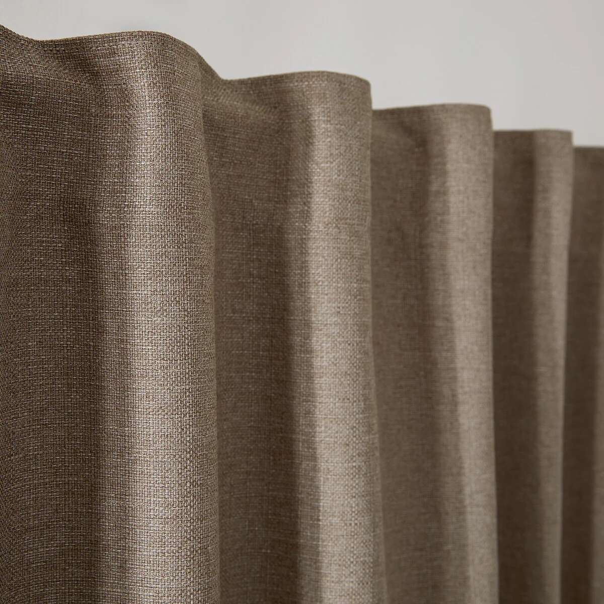 Select Ruffled Braid Blackout Curtain – image 6