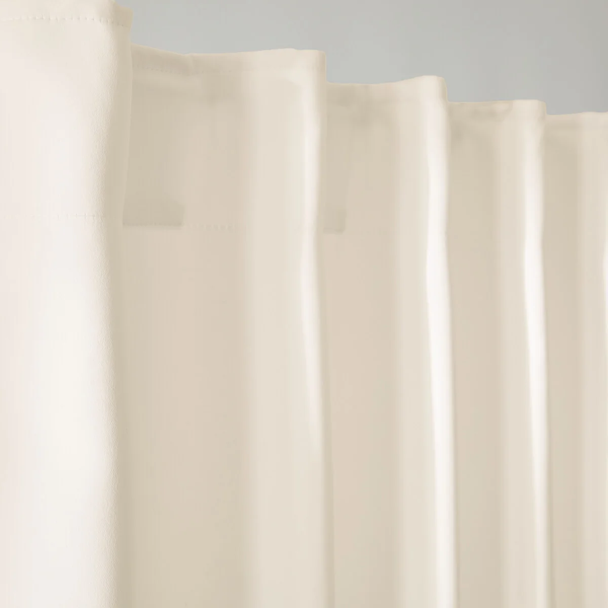 Voda Blackout Curtain – image 6