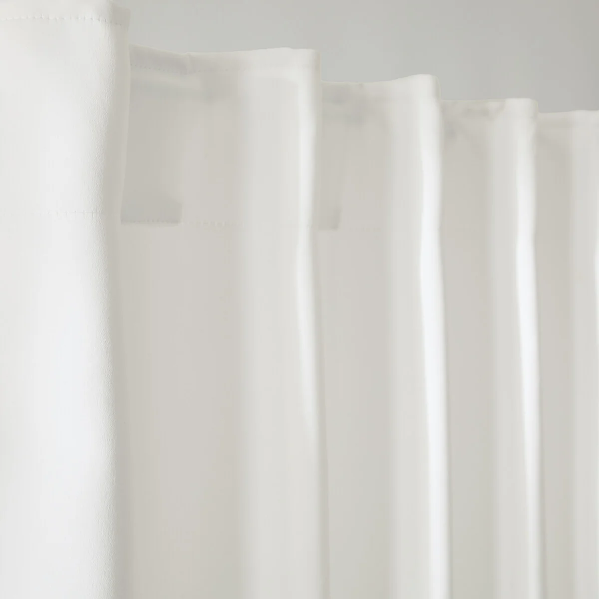 Voda Blackout Curtain – image 6