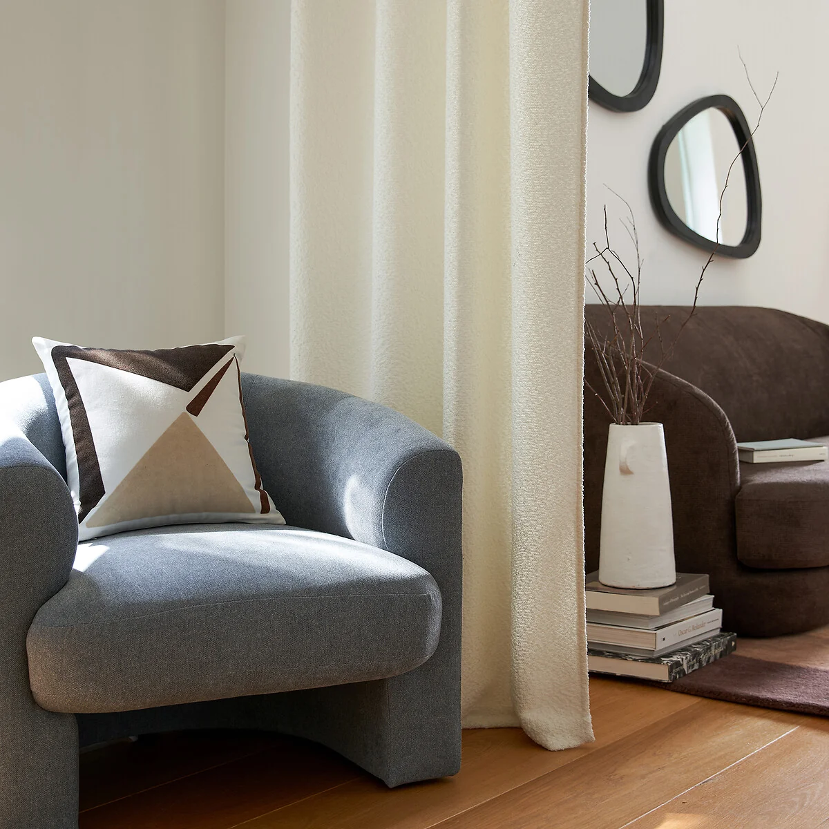 Darci Loop Curtain with Eyelets – image 4