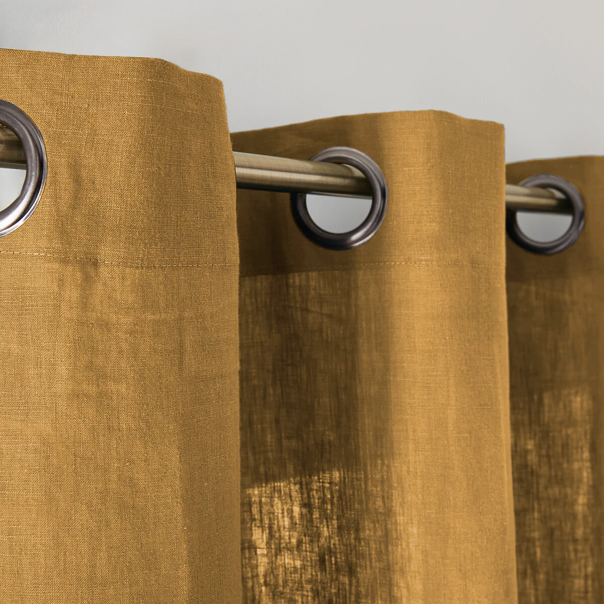 Onega Washed Linen Single Curtain with Eyelets – image 6