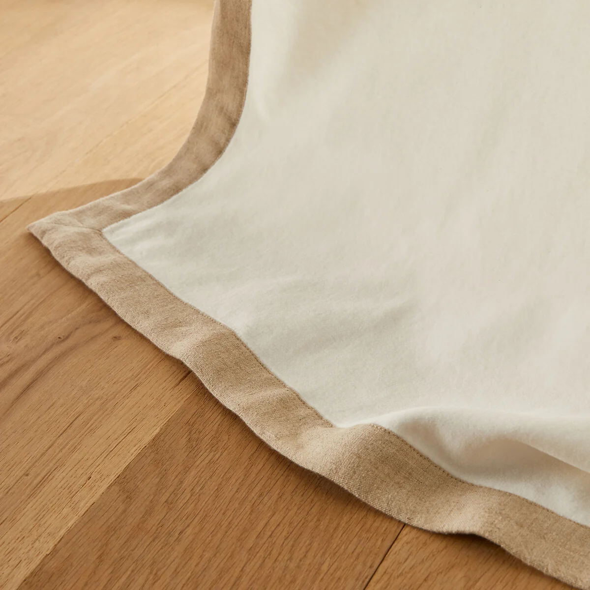 Venita Cotton Velvet and Linen Curtain – image 3