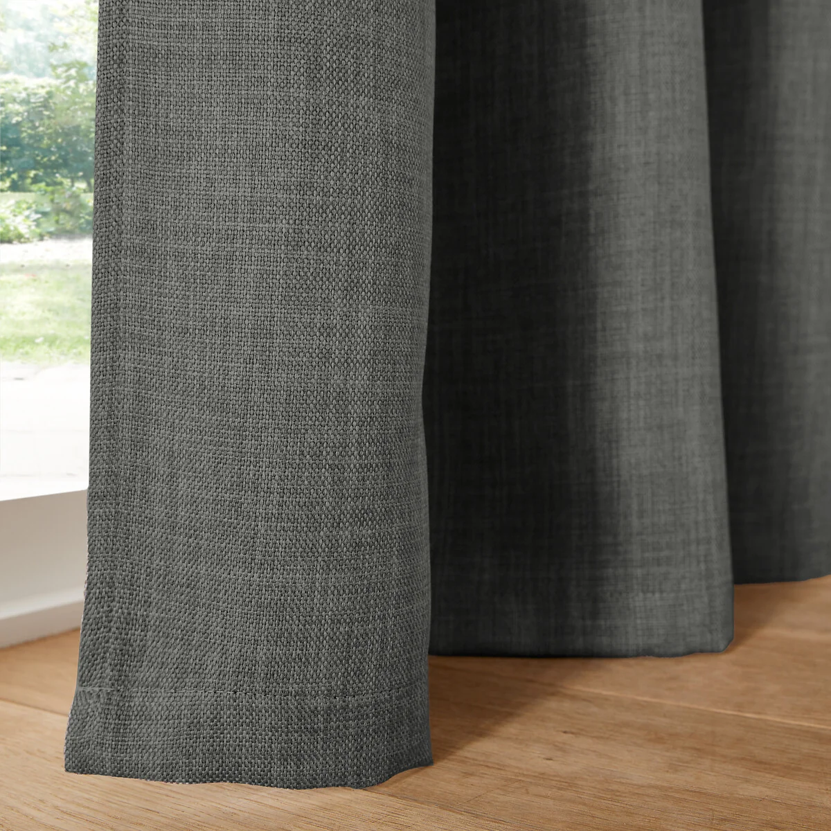 Exurie Curtain – image 4