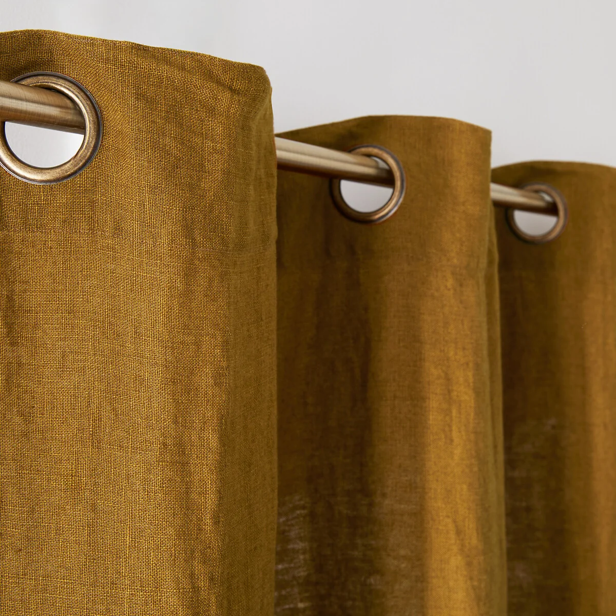 Elba Linen Curtain with Eyelets – image 5