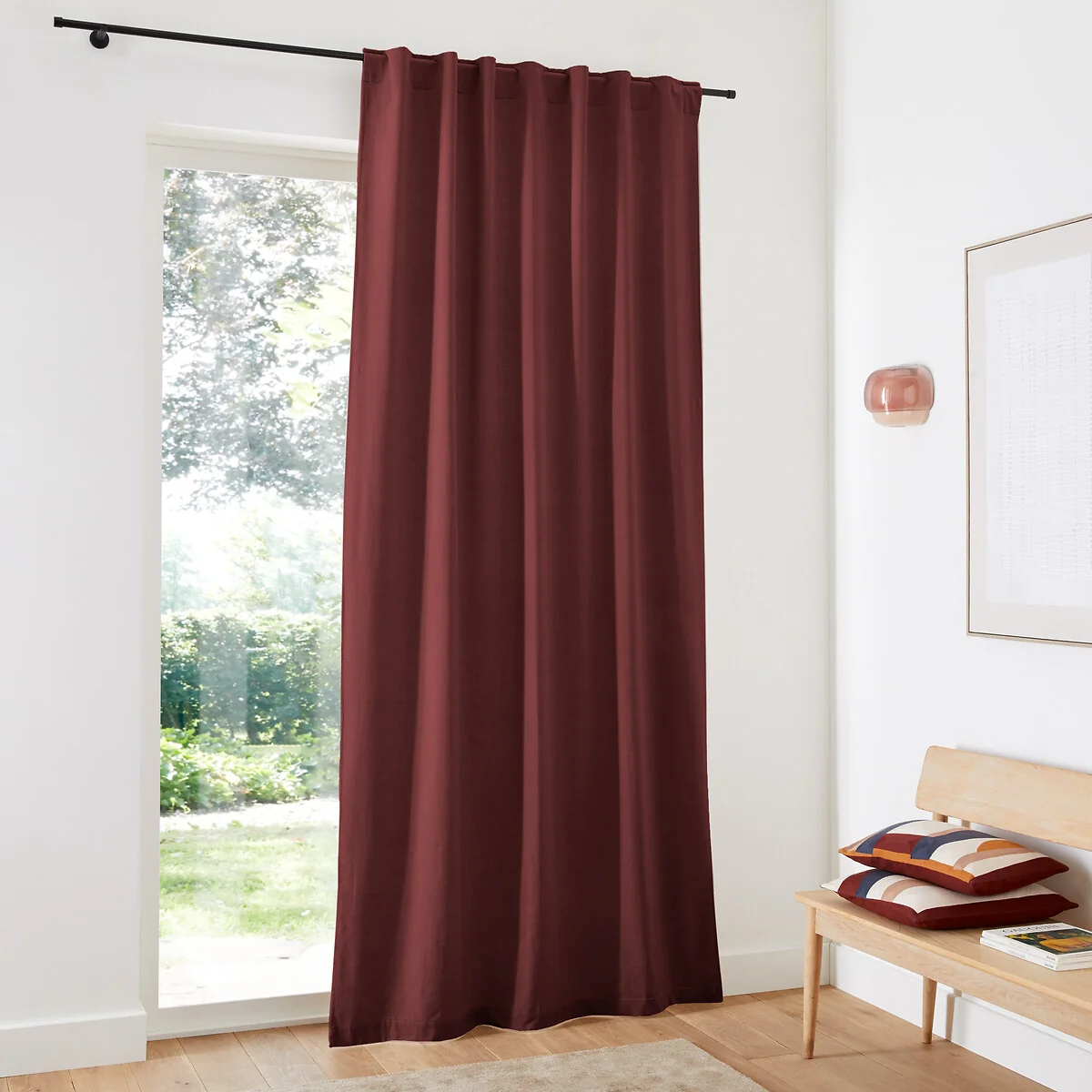 Velvet Single Hidden Tab Curtain – image 3