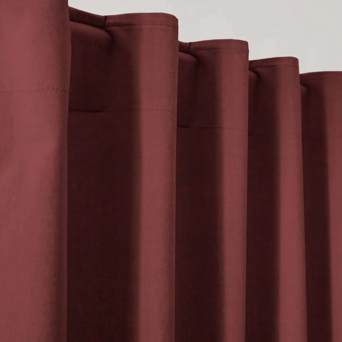 Velvet Single Hidden Tab Curtain – image 6