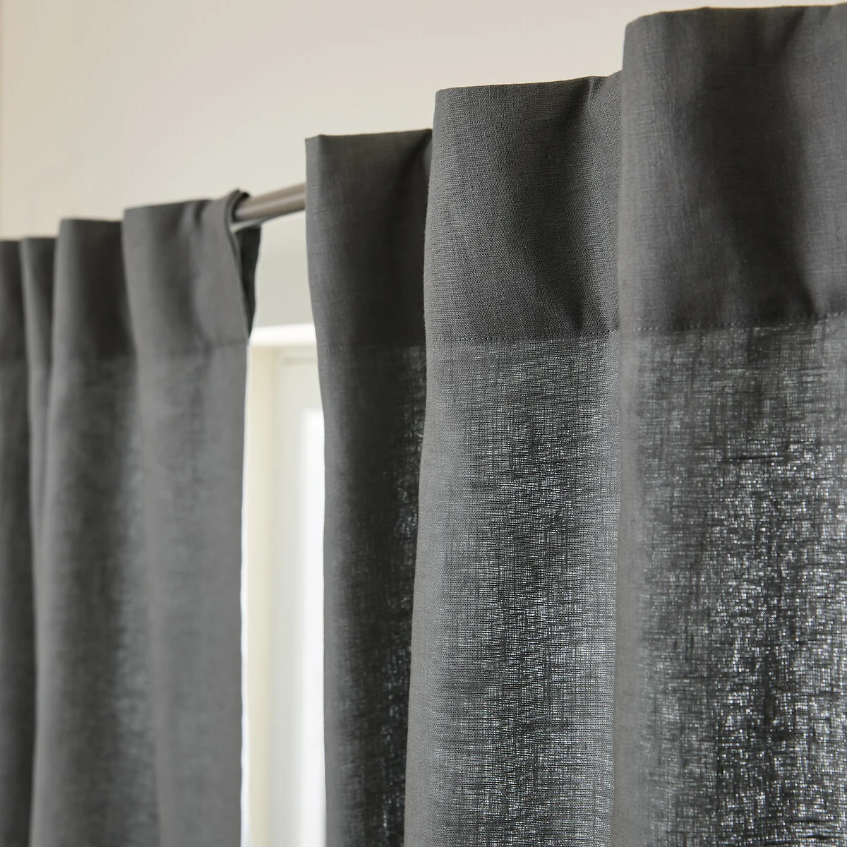 Private Curtain in Lined Washed Linen with Concealed Tabs – image 6