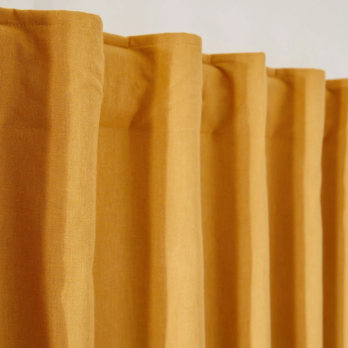 Lincot Hidden Tab Blackout Curtain – image 5