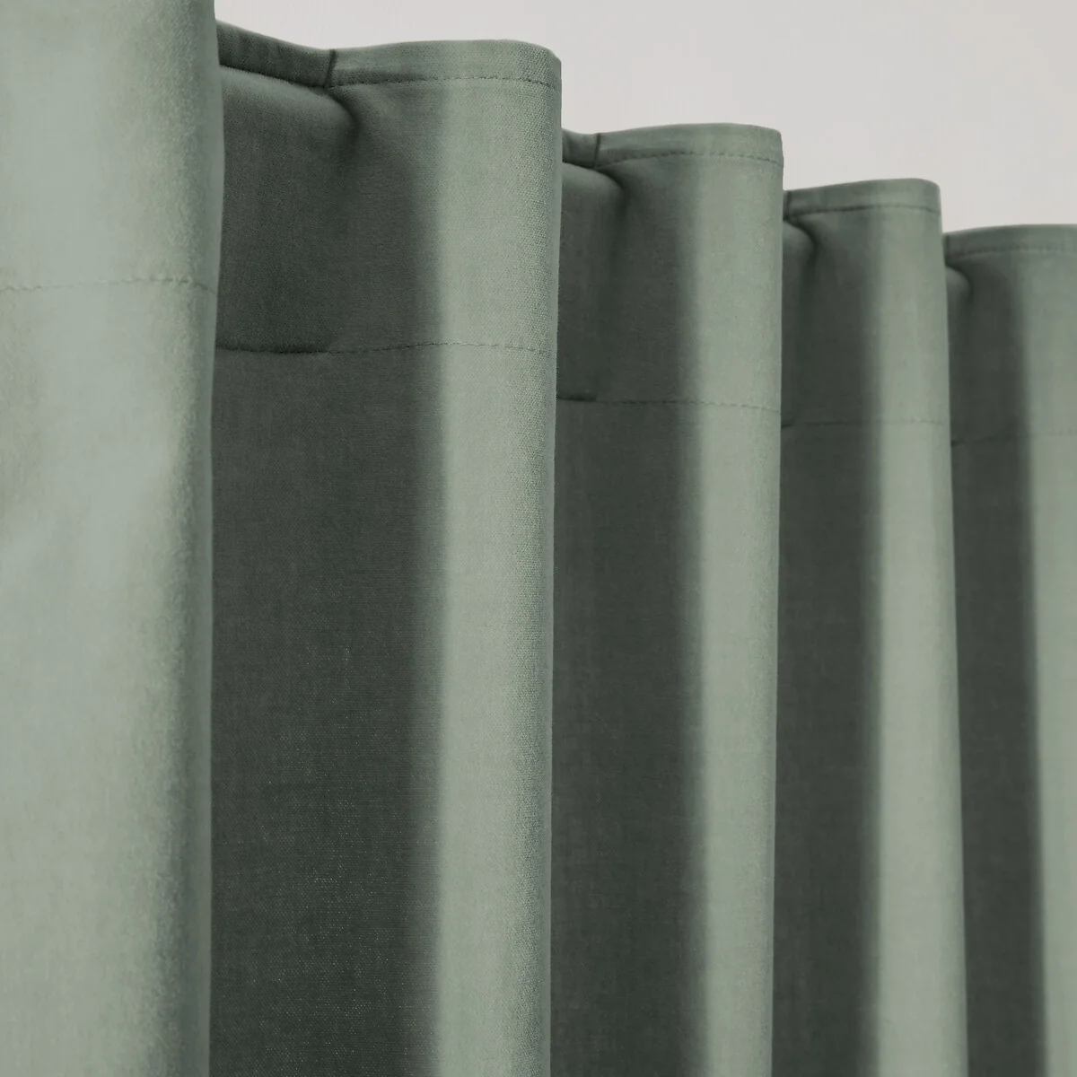 Velvet Hidden Tab Curtain – image 5