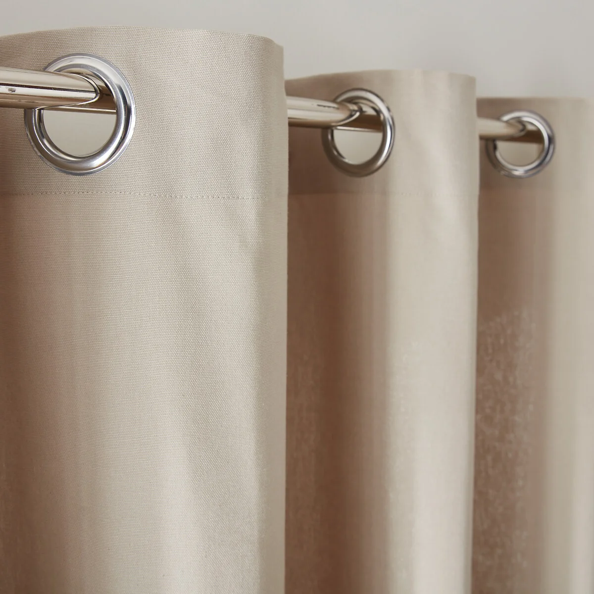 Scenario Single Extra Wide Cotton Curtain with Eyelets – image 6