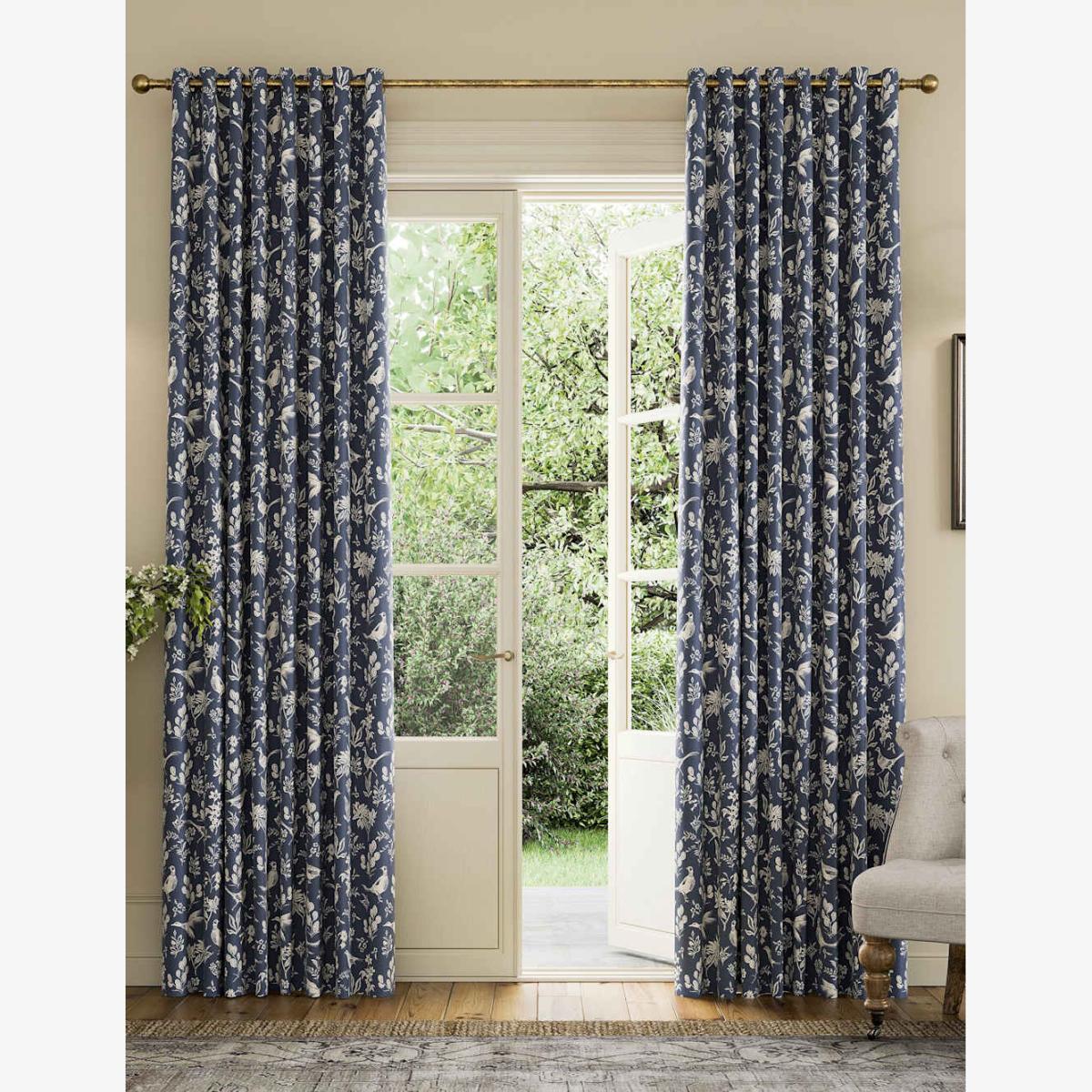 Joules Festival Pheasants Pure Cotton Eyelet Blackout Curtains Navy Mix – image 1