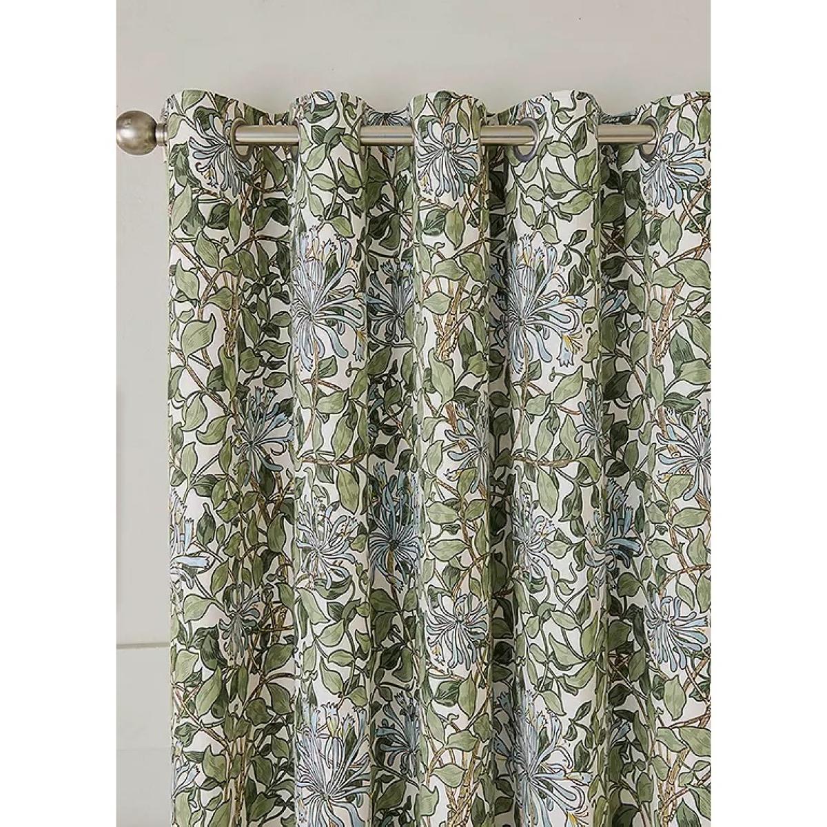 William Morris at Home Honeysuckle Blackout Eyelet Curtains -Blue - W 90 x D 72 – image 5